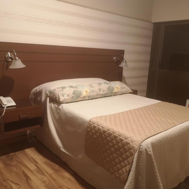 Hostal Palamas - Deluxe Double Room with Balcony - 1