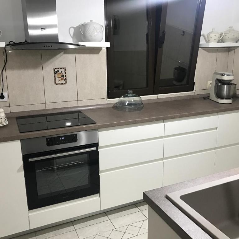 Apartment Jovana - Three-Bedroom Apartment - 3