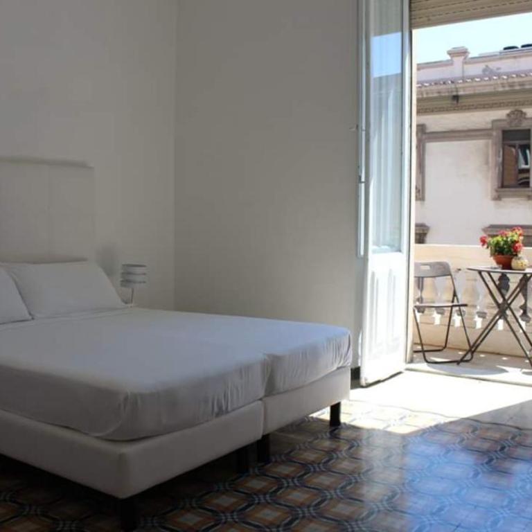 Cagliari d'Amare Via Roma - Camera Deluxe Matrimoniale/Doppia con Letti Singoli con Balcone - 16
