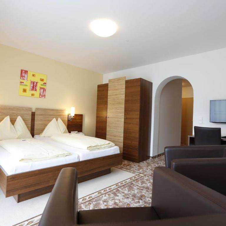Premium Wanderhotel Steirerhof - Doppelzimmer mit Dusche - 1