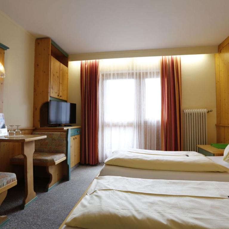 Premium Wanderhotel Steirerhof - Doppelzimmer mit Dusche - 3