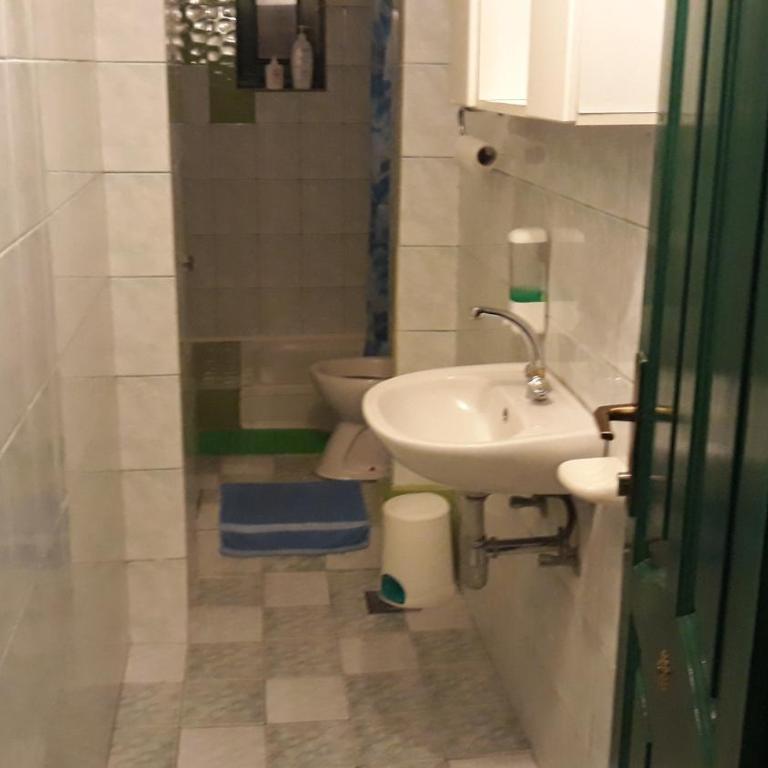 Guesthouse Hurma Rooms - Komfor Trokrevetna Soba - 6