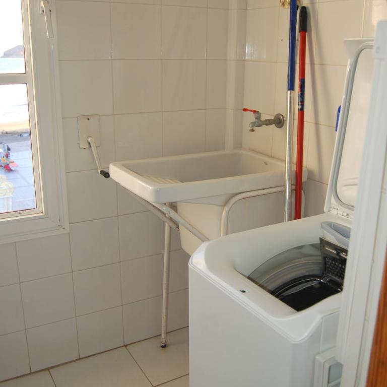 APARTAMENTOS LOS LAURELES - Apartamento con vistas al mar - 9