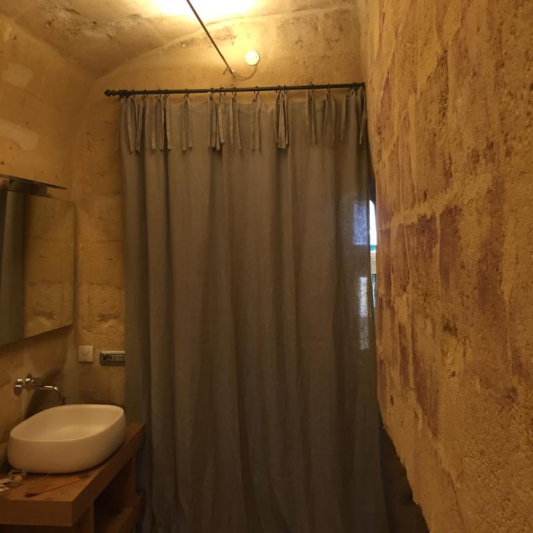 Porticina Verde Suite - One-Bedroom House - 32