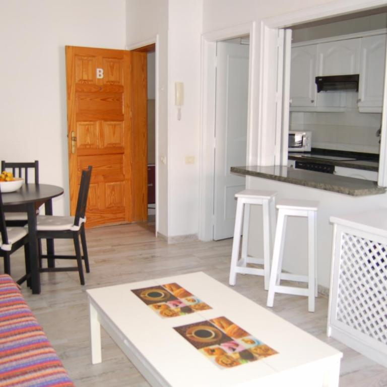 APARTAMENTOS LOS LAURELES - Apartamento con vistas a la ciudad - 13