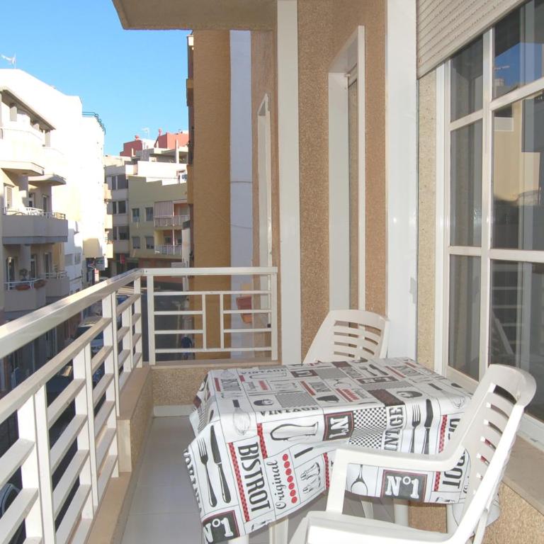 APARTAMENTOS LOS LAURELES - Apartamento con vistas a la ciudad - 12