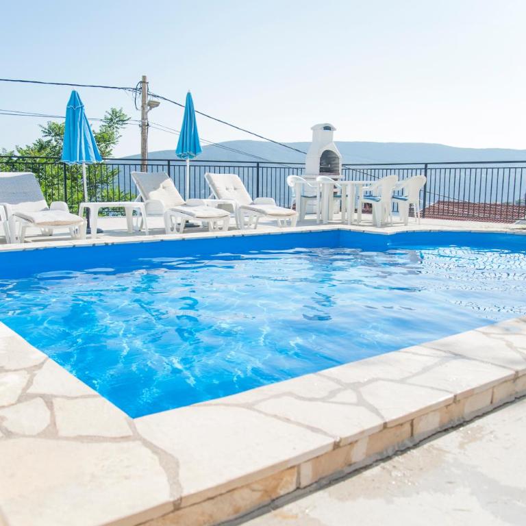 Villa Aleksandar Vista - Vila sa Sopstvenim Bazenom - 3