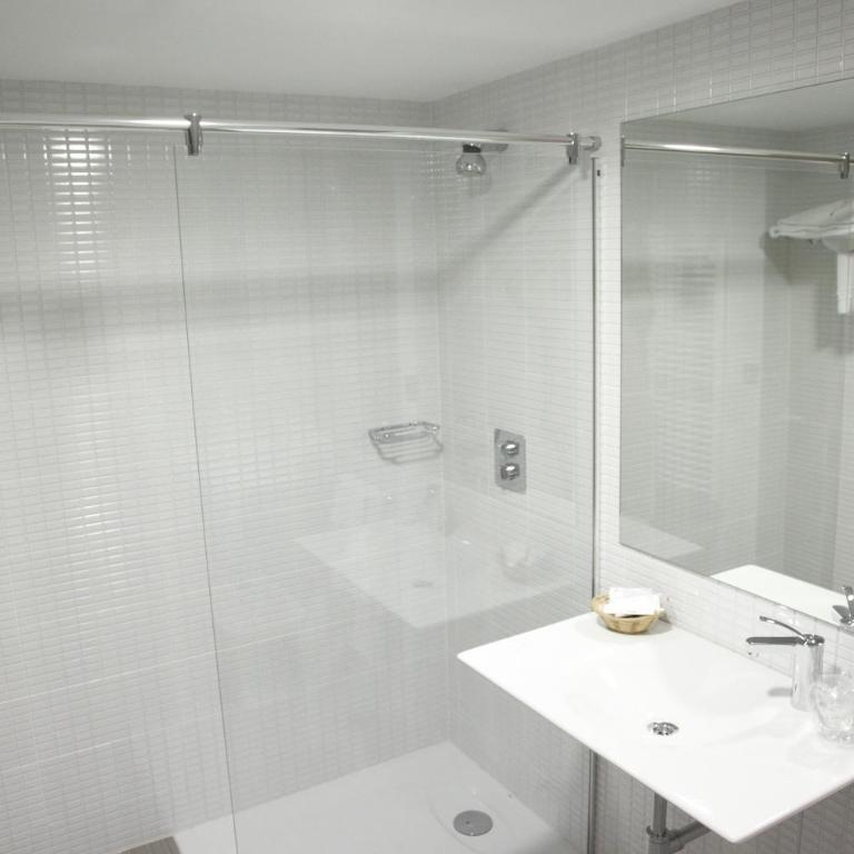 Cesaraugusta - Habitación Triple - 5