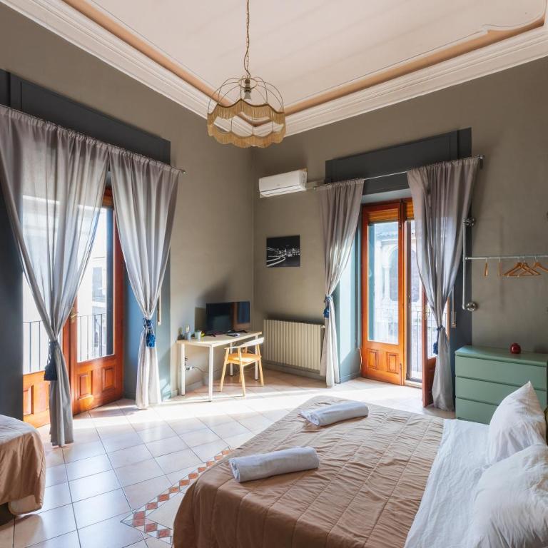 Terrazza Santa Chiara - Triple Room with Private External Bathroom - 11
