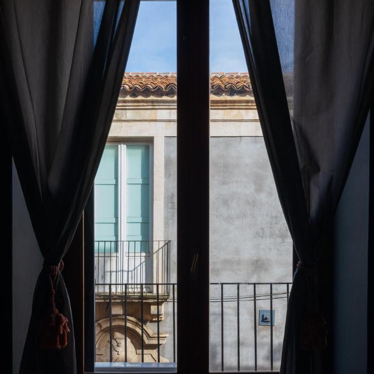 Terrazza Santa Chiara - Large Double Room with Balcony and Private External Bathroom - 6