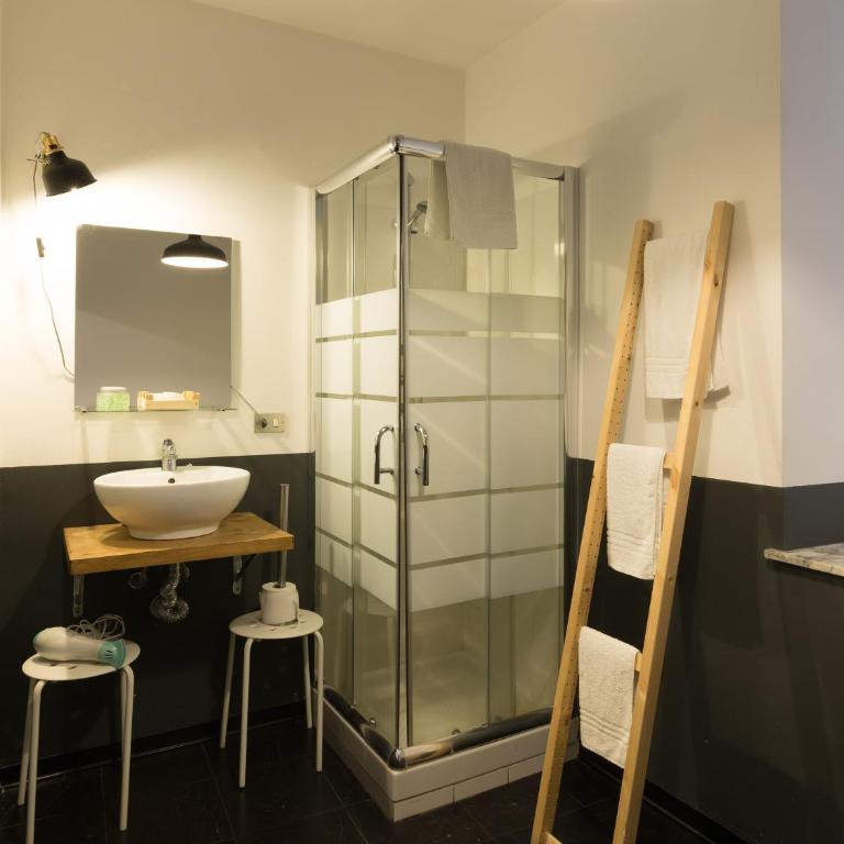 Terrazza Santa Chiara - Triple Room with Private External Bathroom - 15