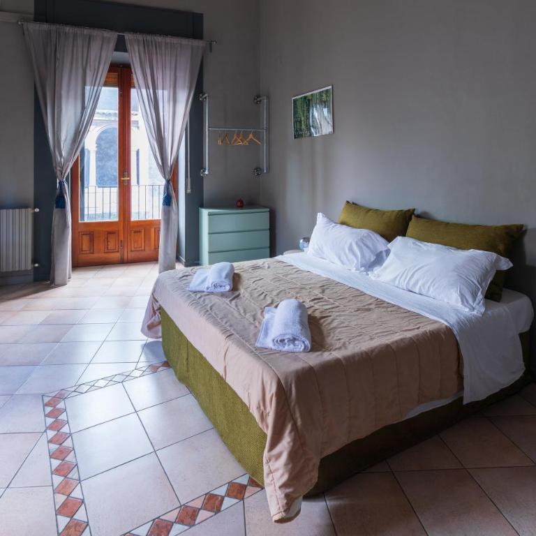 Terrazza Santa Chiara - Triple Room with Private External Bathroom - 3