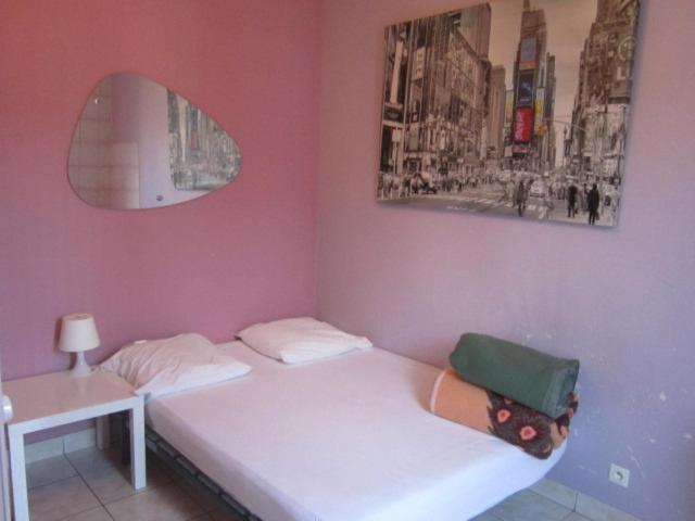 Hôtel Richard - Chambre Double avec Salle de Bains Privative - 7
