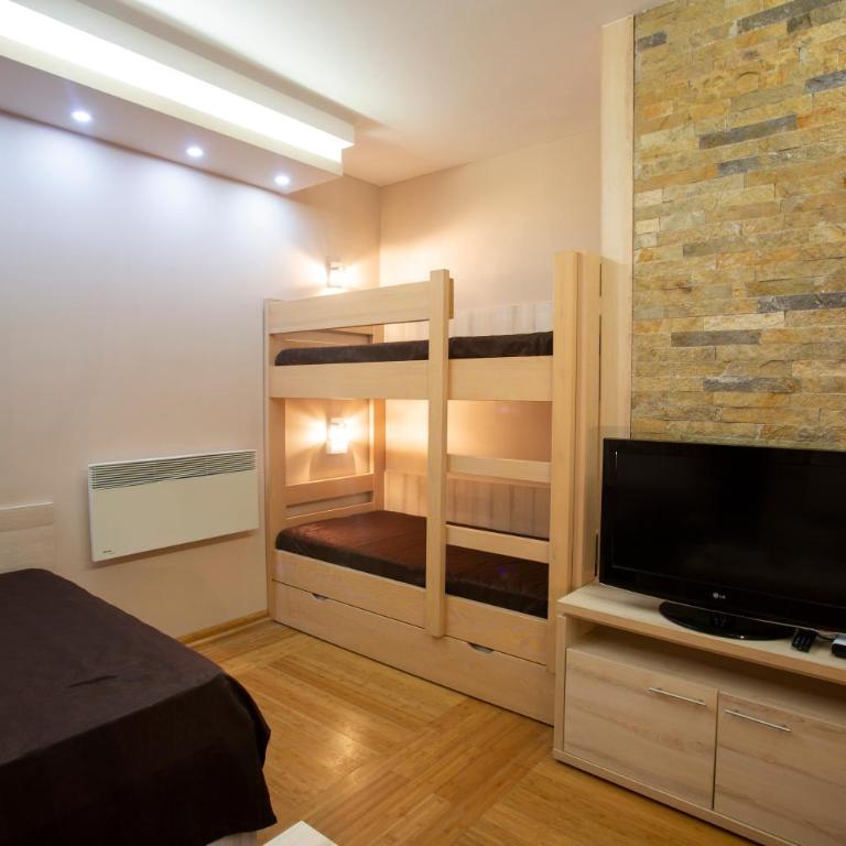 Apartment HT - Large Studio Apartment - 12