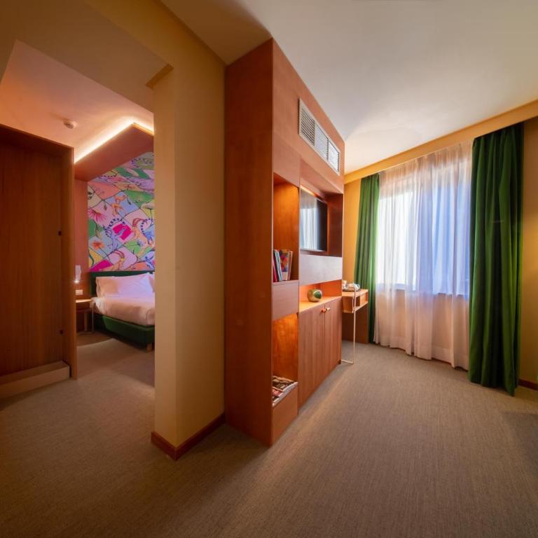 OMAMA Hotel - Junior Suite - 3