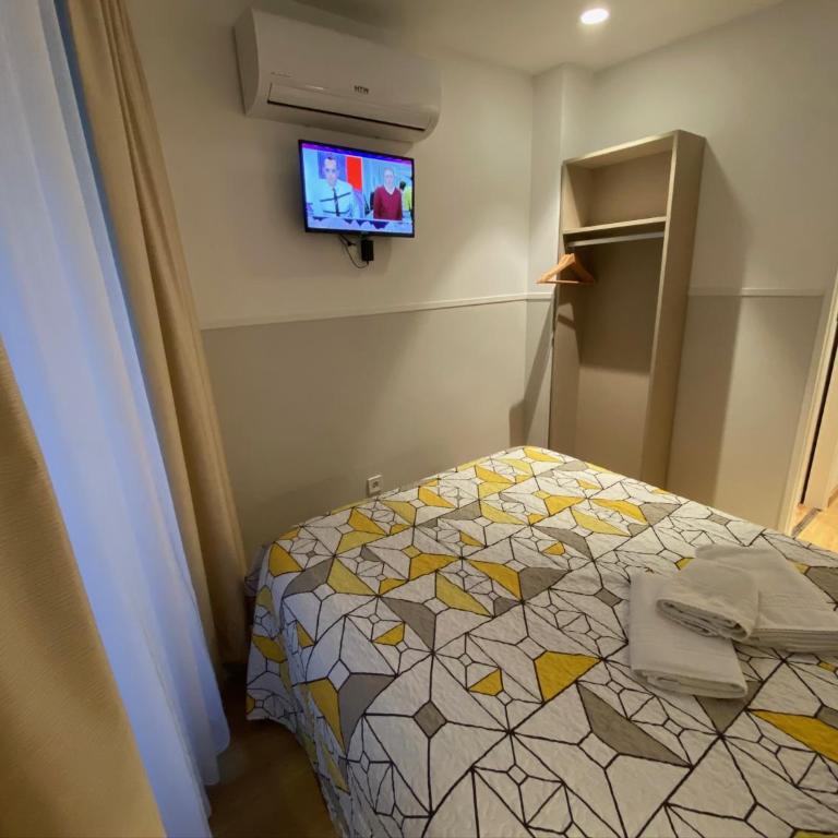 Far Home Gran Vía - Standard Double Room - 3