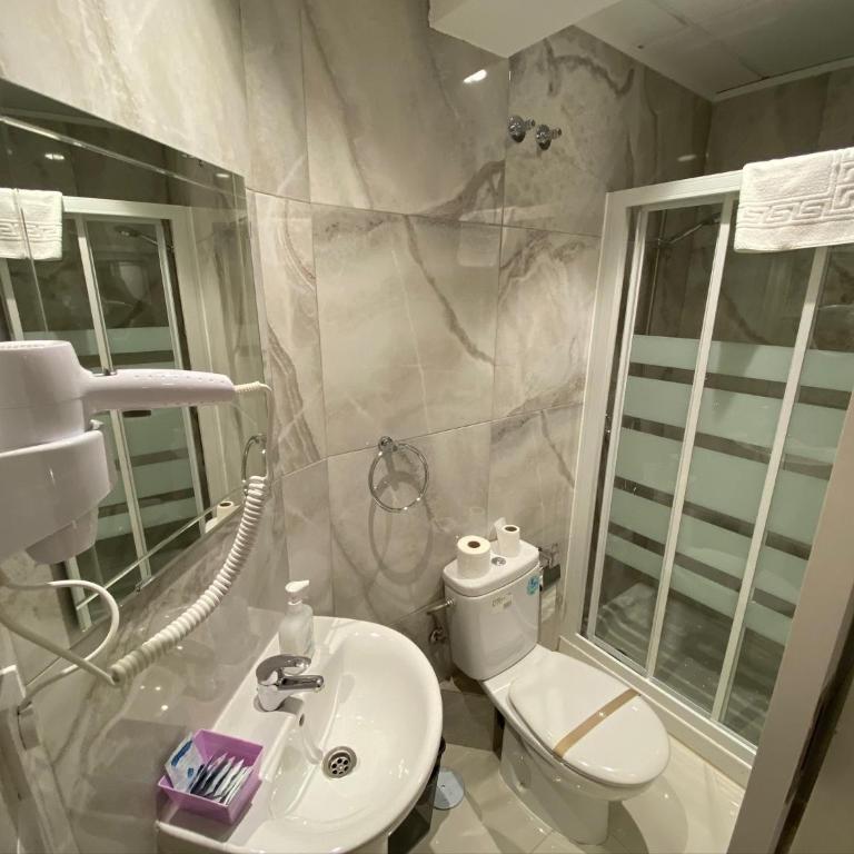Far Home Gran Vía - Standard Double Room - 11