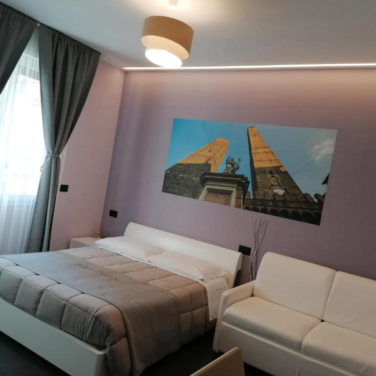 Galliera Residence B&B - Deluxe Double Room with Private Bathroom - 4