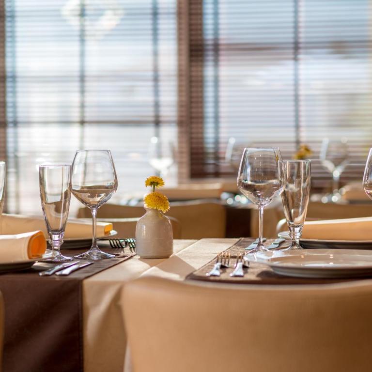 Hotel WGrand - Special Offer - Double Room with Airport Shuttle - 2