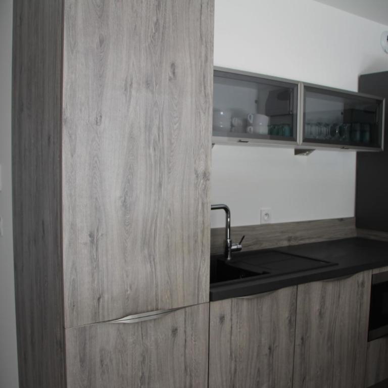 Centre Juan les Pins 1 bedroom with AC, swimming pool and parking - Appartamento - 12