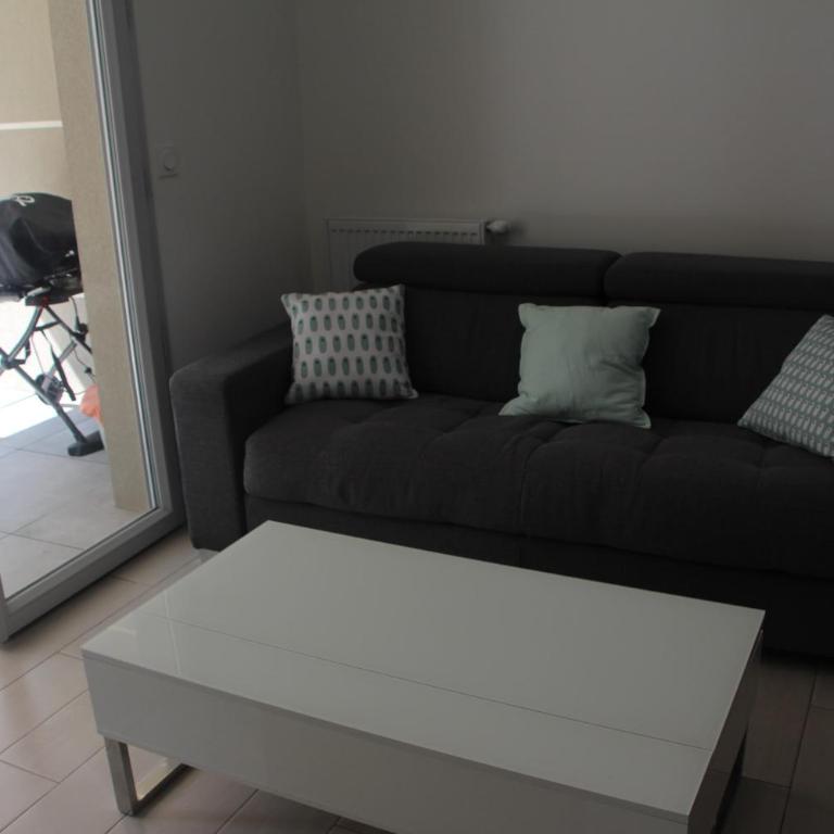 Centre Juan les Pins 1 bedroom with AC, swimming pool and parking - Appartamento - 15