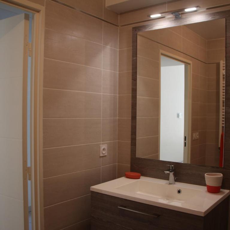 Centre Juan les Pins 1 bedroom with AC, swimming pool and parking - Appartamento - 20