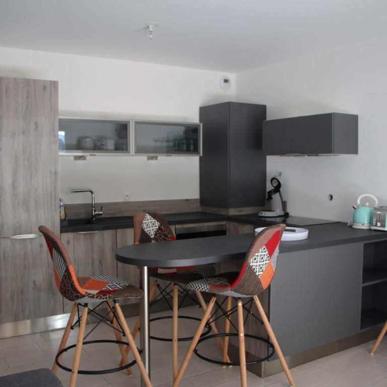 Centre Juan les Pins 1 bedroom with AC, swimming pool and parking - Appartamento - 5
