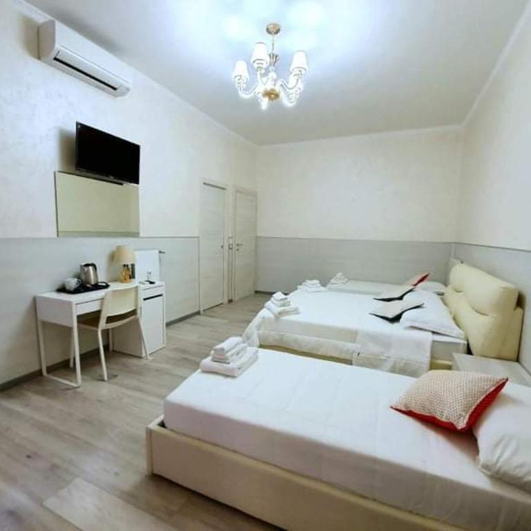 Oscar suite home - Camera Quintupla con Balcone - 3