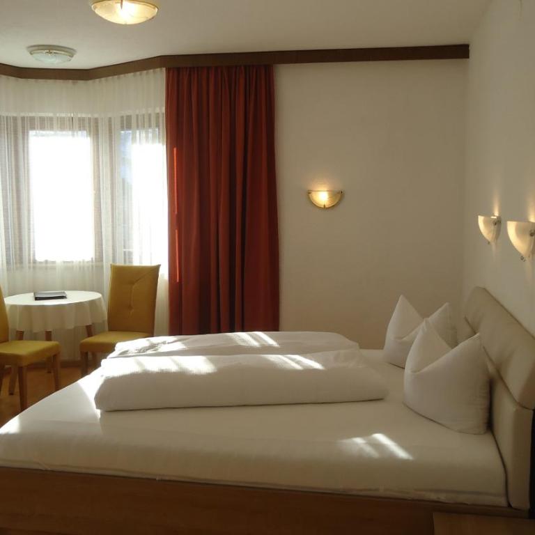 Landhaus Klausnerhof Hotel Garni - Comfort Doppelzimmer mit Balkon - 3