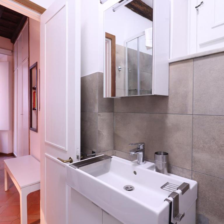 Lovely Navona Apartment - Appartamento Superior - 22