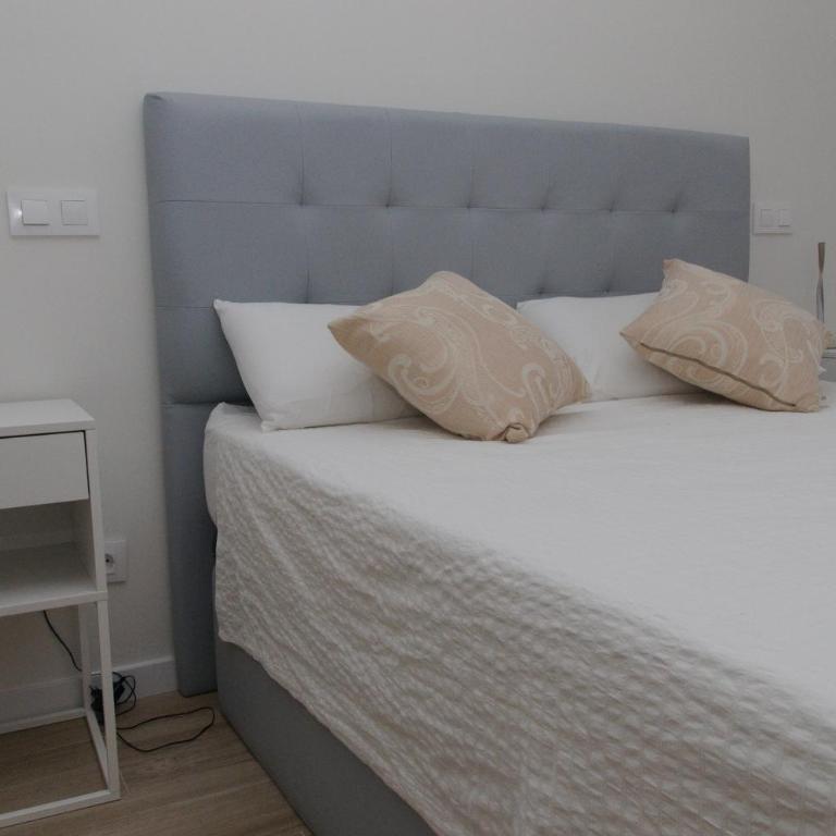 Moderno,tranquilo, entrada autónoma y fácil aparcamiento. - Two-Bedroom Apartment - 4