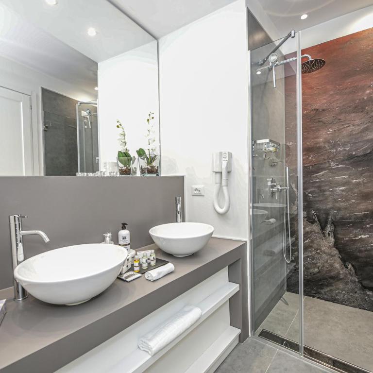 Residenze Chamur Modern & Comfortable Apartments in Palermo - Suite with Balcony - 2