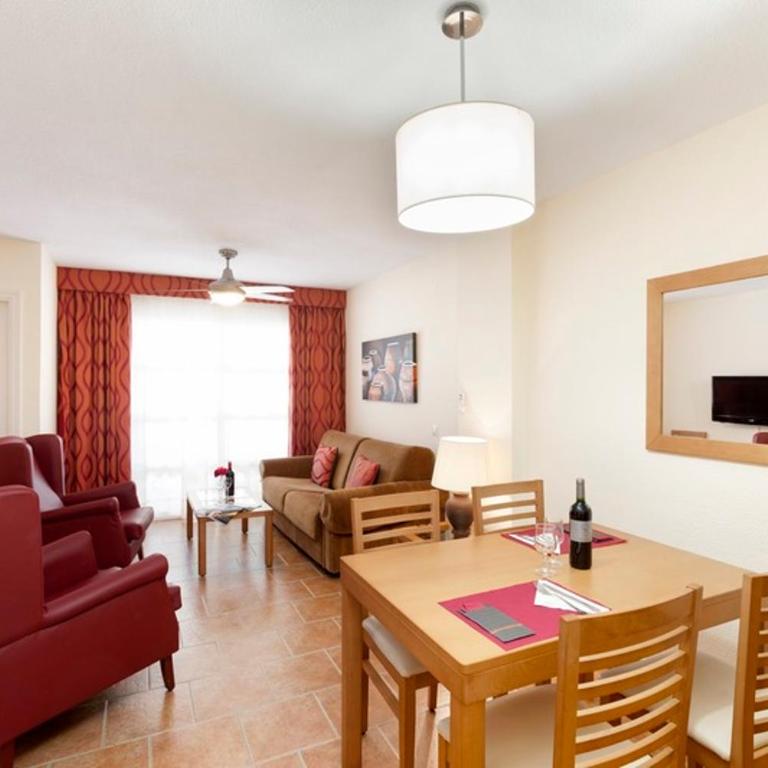 Crown Resorts Club Marbella - Apartamento de 2 dormitorios (5-6 adultos) - 3