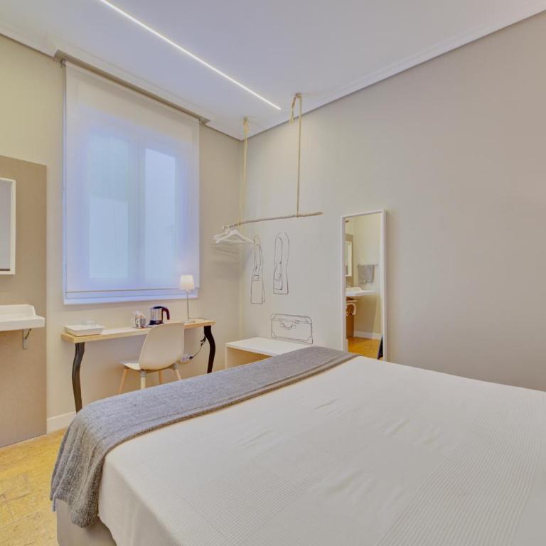 Pensión Mendi - Habitación Doble con baño privado externo - 3