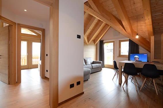 Chalet Paul di Cantoni Mauro - Appartamento con 2 Camere da Letto - 10