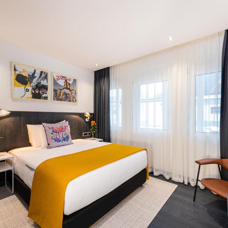 Hard Rock Hotel Davos - Platinum Studio-Suite mit Kingsize-Bett - 3