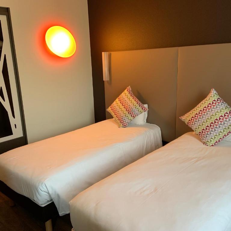 Campanile PRIME - Saint Jean de Luz - Chambre Lits Jumeaux Standard - 1
