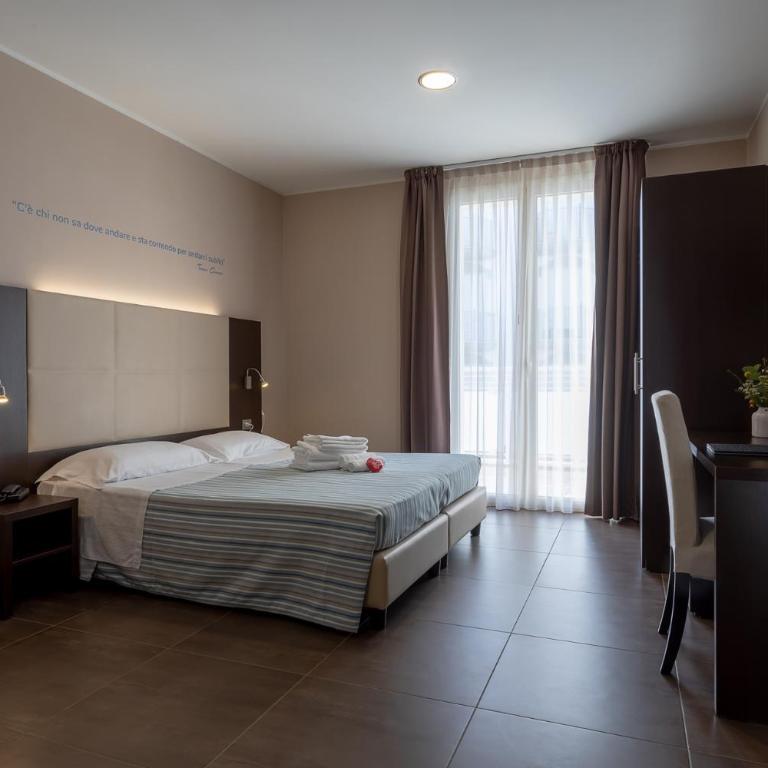 Gimmi Hotel - Suite Superior con Vista Mare - 8