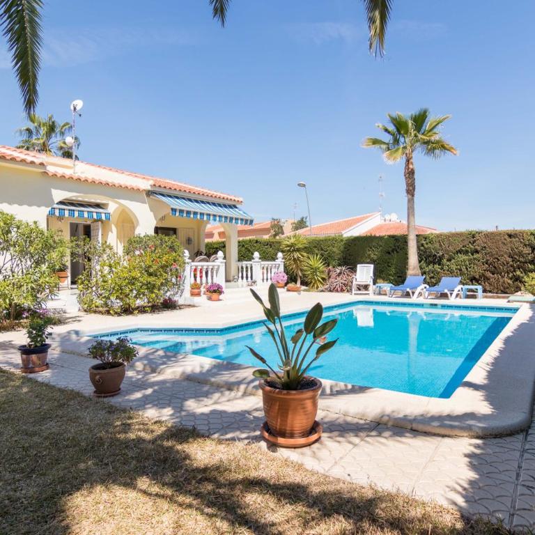 Charming one-floor villa with private pool in Los Balcones - Villa de 3 dormitorios - 24