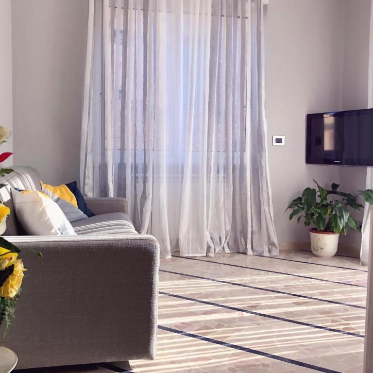 Ylli House Sanremo - Appartamento con 2 Camere da Letto - 20