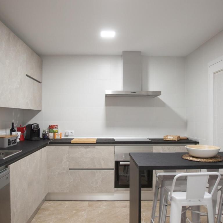 Apartamento 4Bedrooms - Apartamento con 4 dormitorios - 50