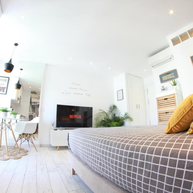 BENALMADENA - NEW NORDIC STYLE & SUNNY STUDIO - Apartamento Estudio - 23