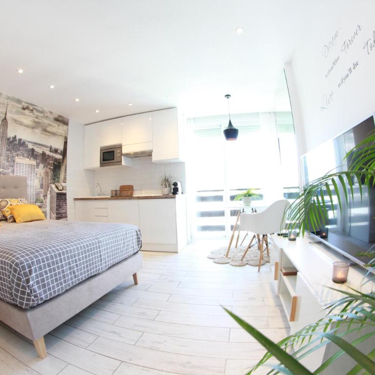 BENALMADENA - NEW NORDIC STYLE & SUNNY STUDIO - Apartamento Estudio - 28