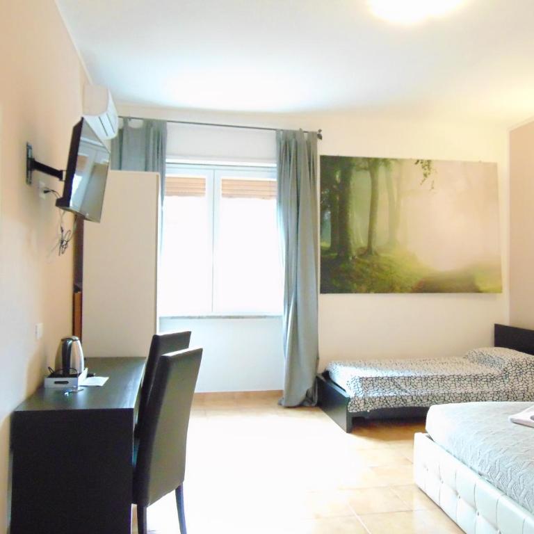 Rome Winners Home Guesthouse - Camera Tripla con Bagno Privato - 2