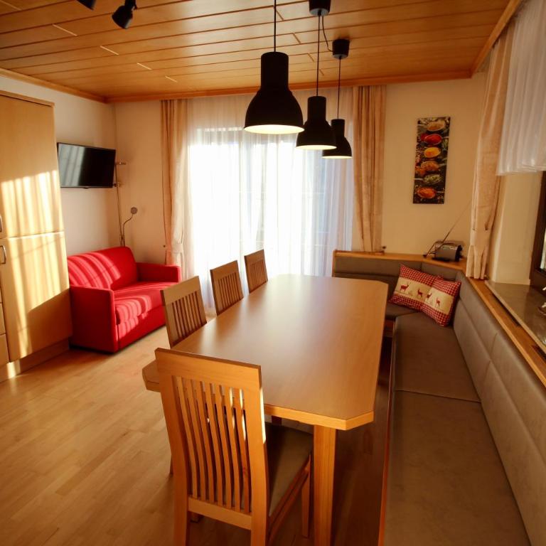 Appartement Mama - Apartment mit 3 Schlafzimmern und Balkon - 11