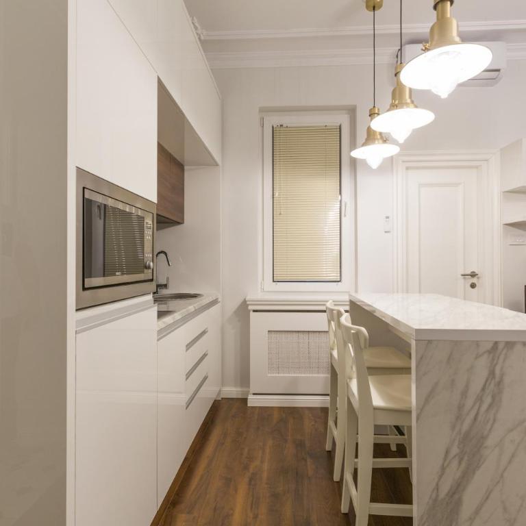 Belgrade Center Apartment Slavija Square II - Deluks Apartman - 8