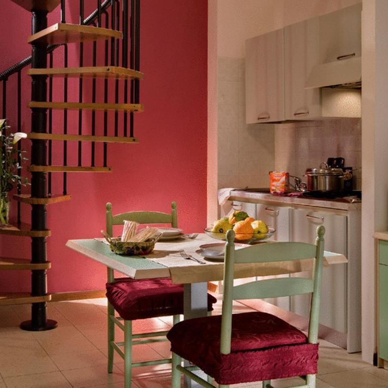 Residence Viale Venezia - Appartamento con 2 Camere da Letto (5 Adulti) - 9