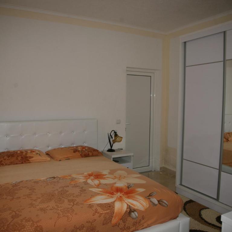 Queen Kodre Apartments - Apartman sa 2 Spavaće Sobe i Balkonom - 11
