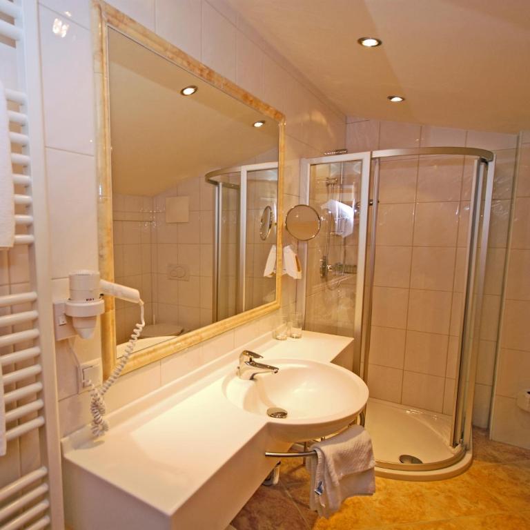 Hotel Garni Alpenland - Dreibettzimmer - 1