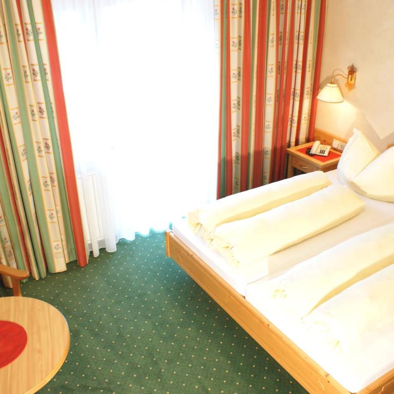 Hotel Central - das kleine Boutique Hotel am Achensee - Standard Doppelzimmer - Nebengebäude - 3